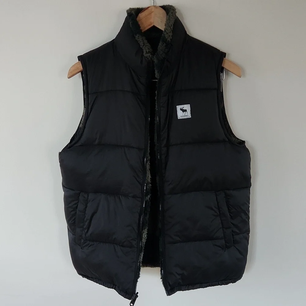 NWOT Abercrombie Reversible Sherpa Vest